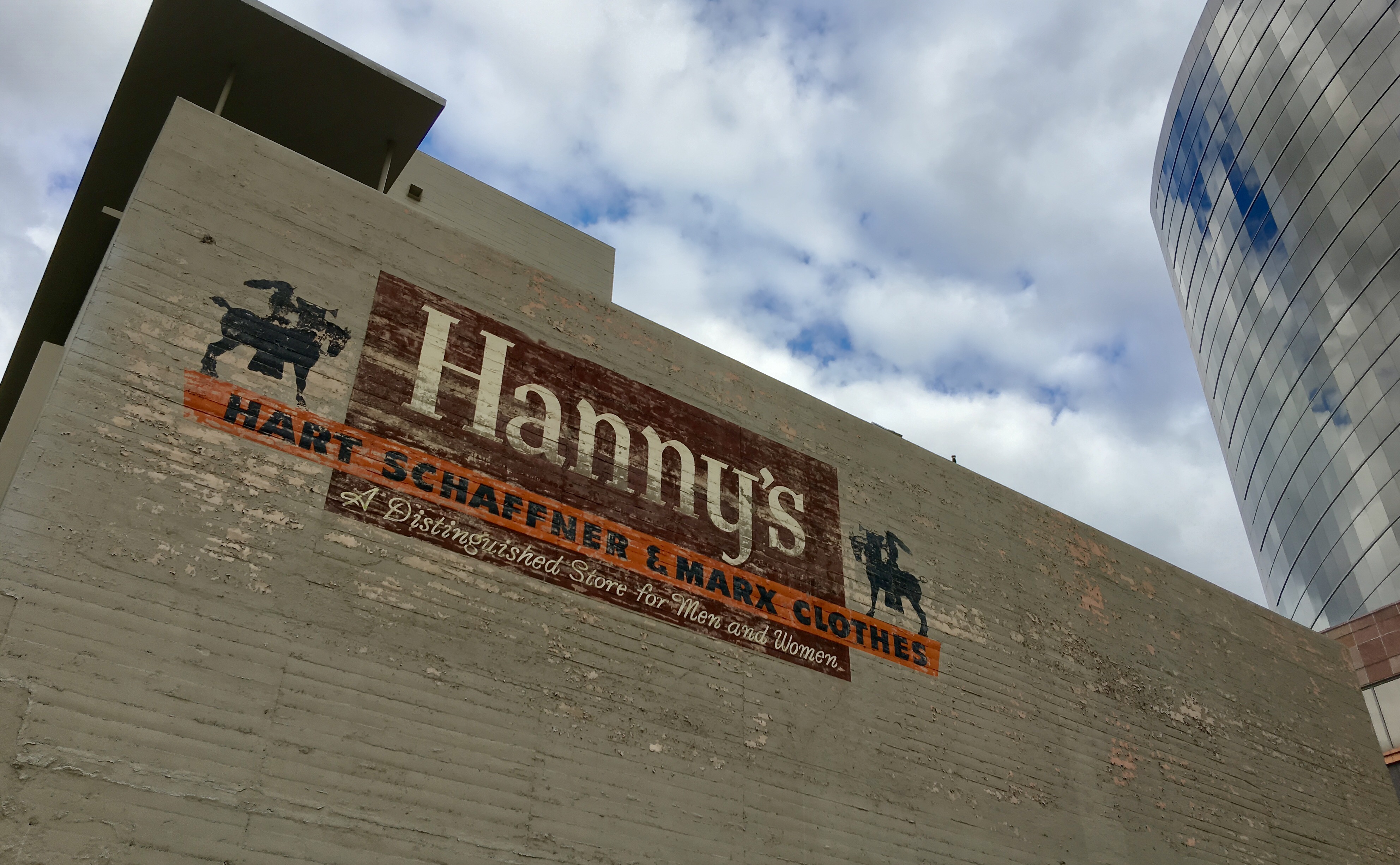 Hannys Restaurant Bar 
