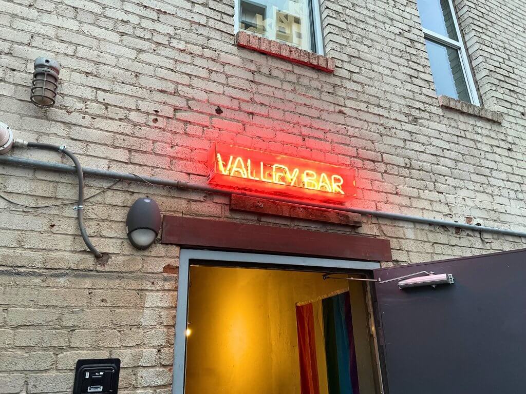 Valley Bar's signature alley entrance. (Credit: Joe Barans) 